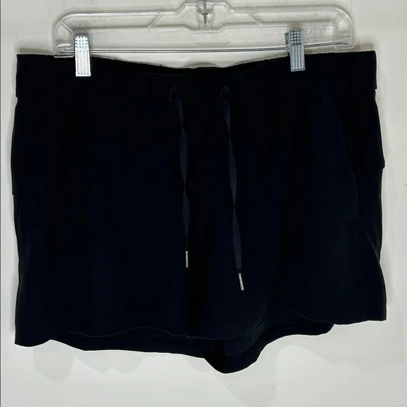 Lululemon On The Fly Short *Woven *2.5" Black Size 12 - Picture 16 of 16
